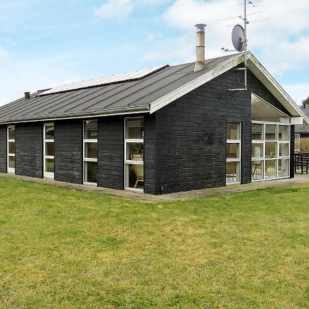 8 Person Holiday Home In Hals Екстер'єр фото